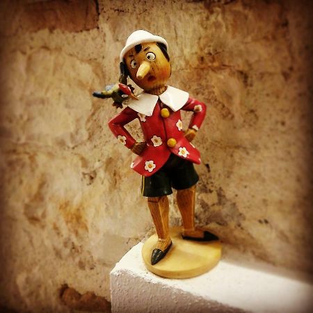 Picchio&Pinocchio Guest House スルモナ エクステリア 写真