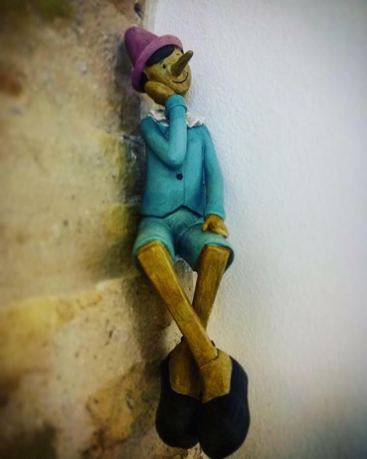 Picchio&Pinocchio Guest House スルモナ エクステリア 写真