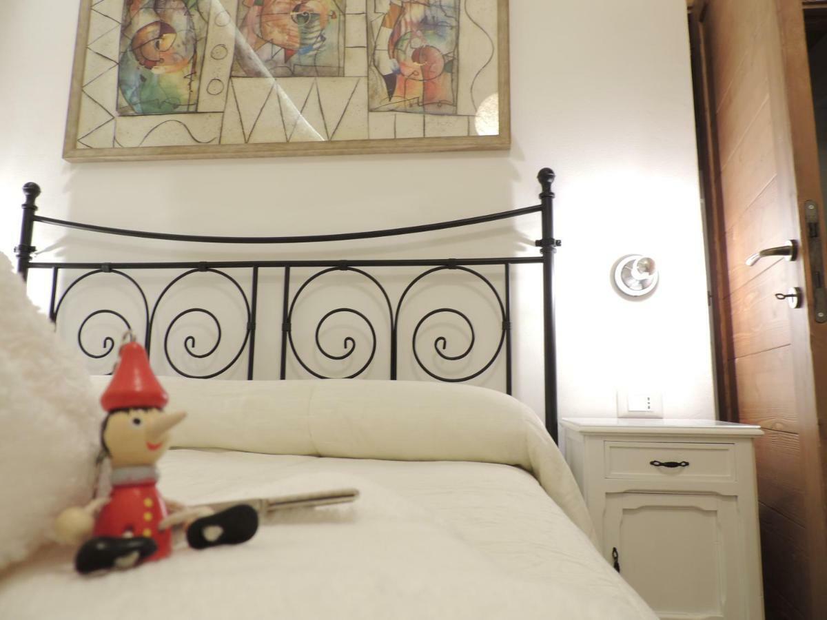 Picchio&Pinocchio Guest House スルモナ エクステリア 写真