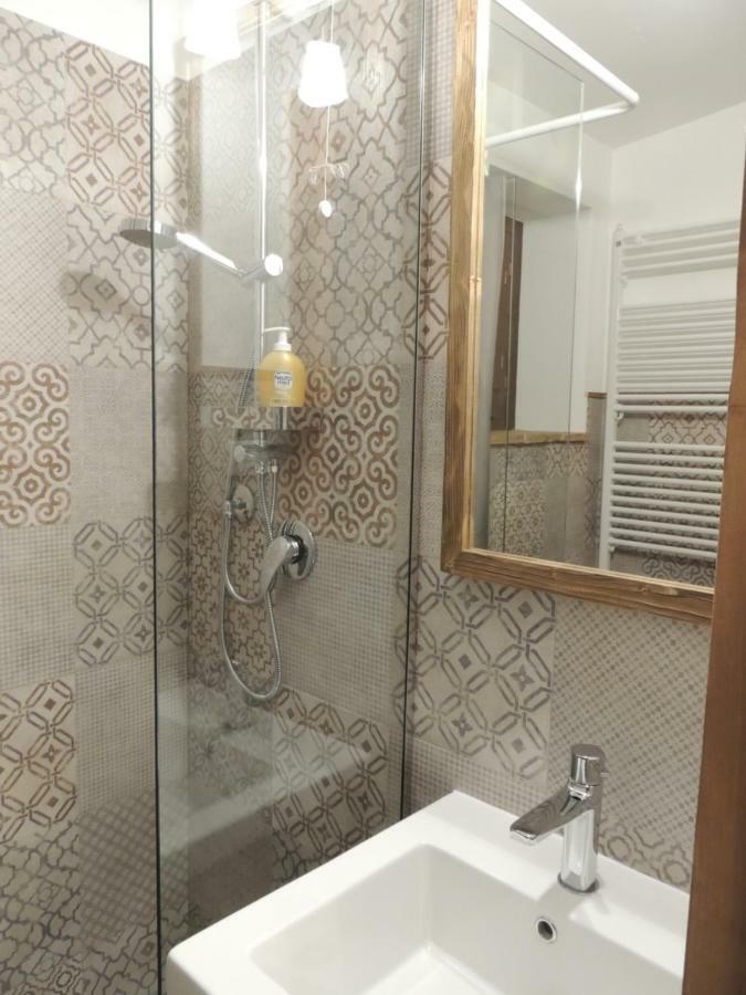 Picchio&Pinocchio Guest House スルモナ エクステリア 写真